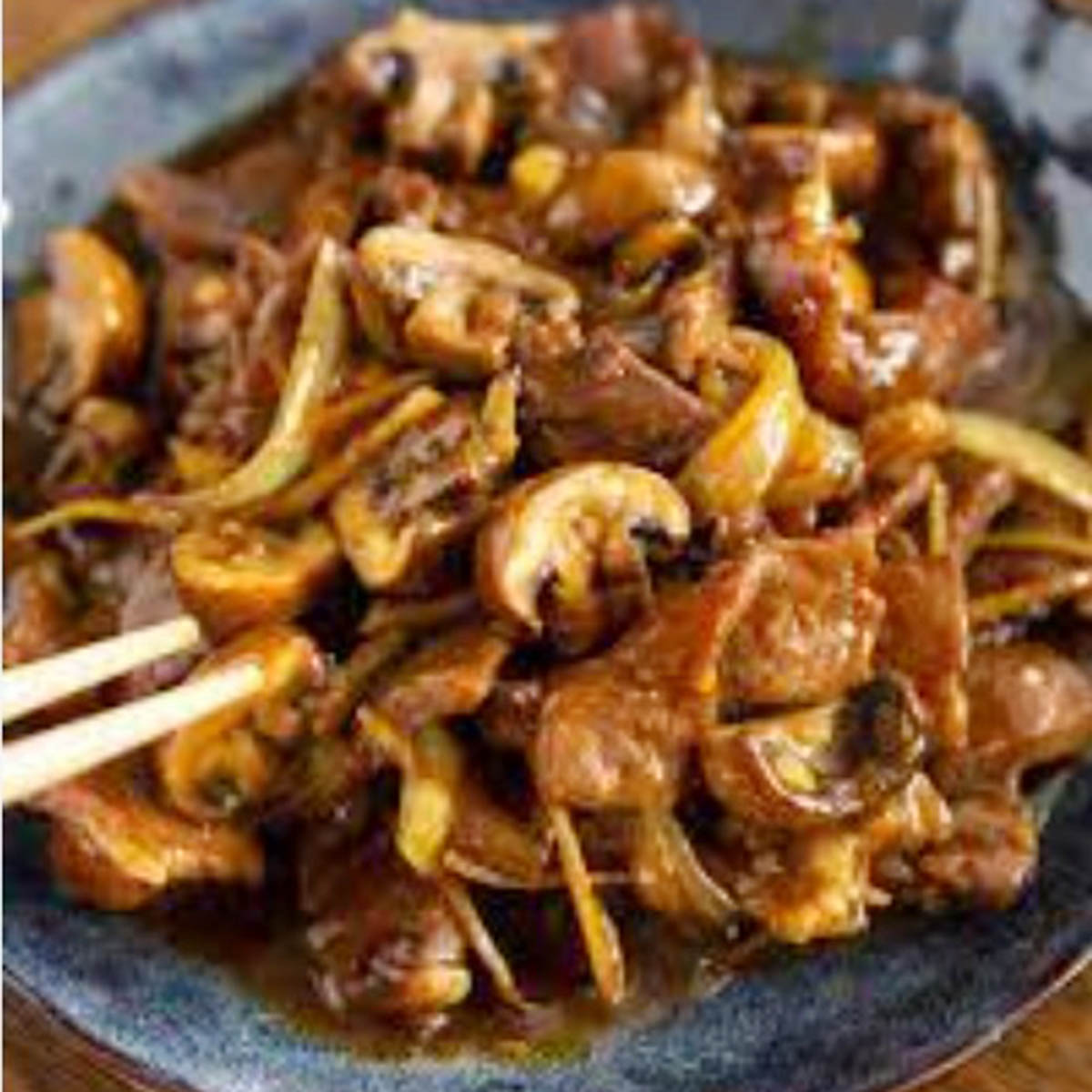 THAI BEEF WITH MUSHROOM & GINGER